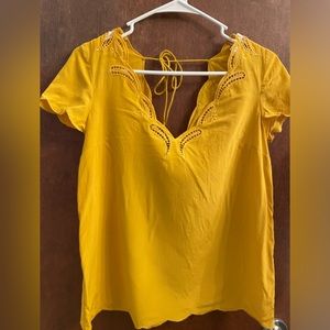 Beautiful sezane top silk mustard size 36
